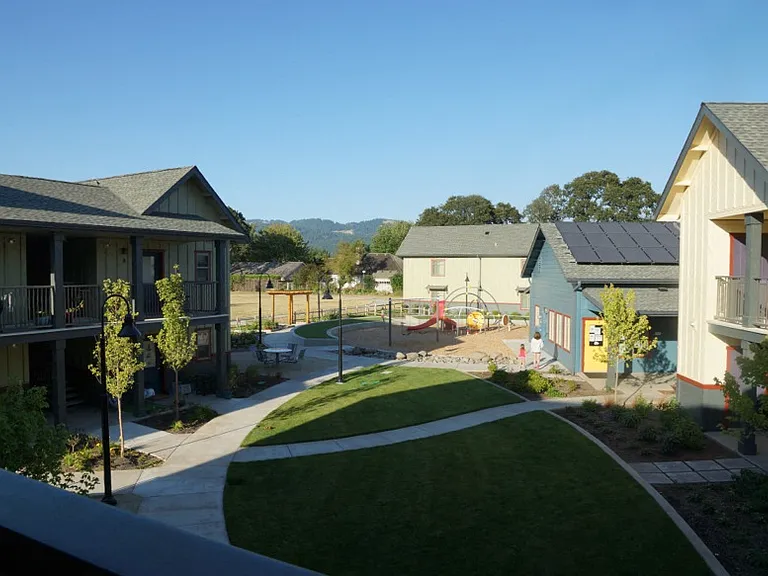 Willakenzie Crossing — Photo 10