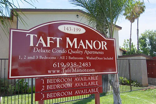 Taft Manor — Photo 95