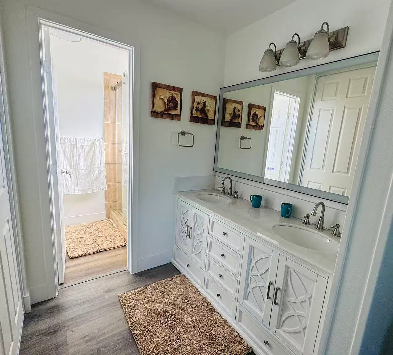 4 bed, 2.5 bath, 1983 sqft, $4,000 — Photo 2