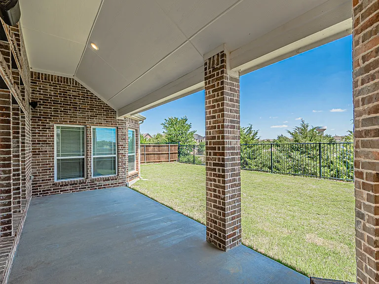 3316 Hickory Ln — Photo 37