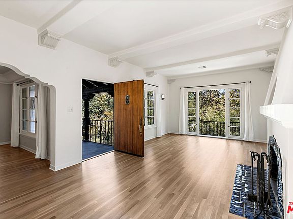 5th image of 815 N Harper Ave