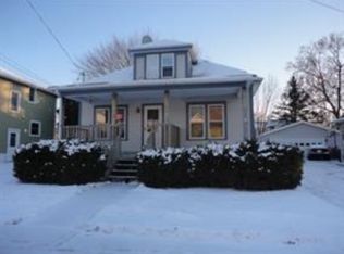 215 Walnut St, Beaver Dam, WI 53916