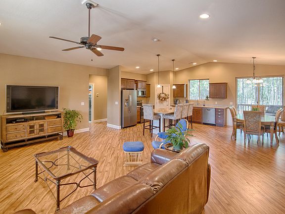 4th image of 5326 Juanita Ln