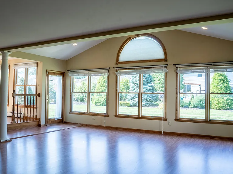 102 Brooklane Dr — Photo 8