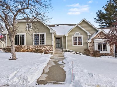 215 Endfield CIRCLE, Waukesha, WI, 53186