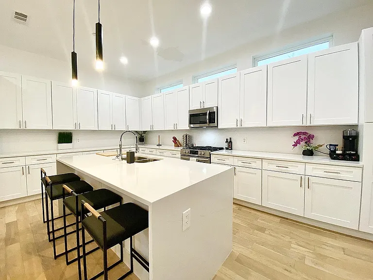 4223 Delano Pl #102 — Photo 9