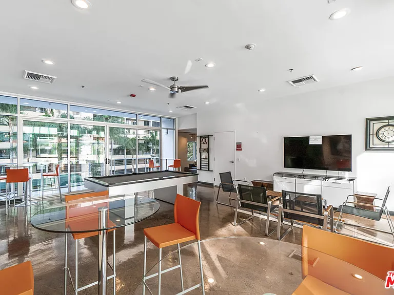 645 W 9th St #343 — Photo 27
