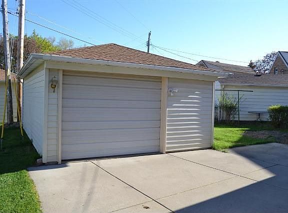3rd image of 3325 W Verona Ct