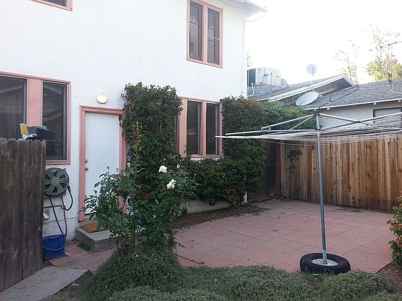 4th image of 1226 Wesley Ave