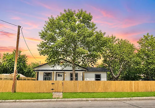 310 N Gevers St Photo 1