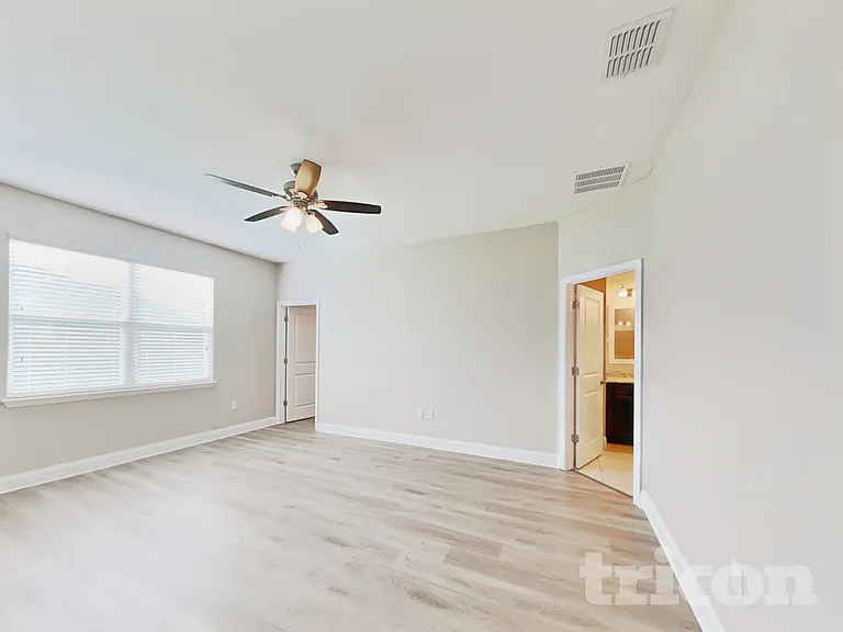 3932 Island Green Way — Photo 8