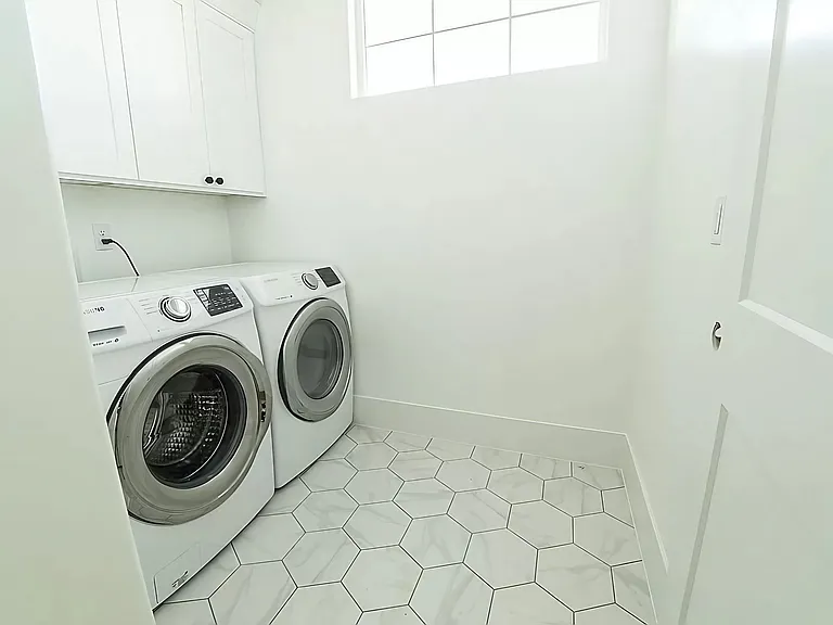 3685 W 2510 S — Photo 27