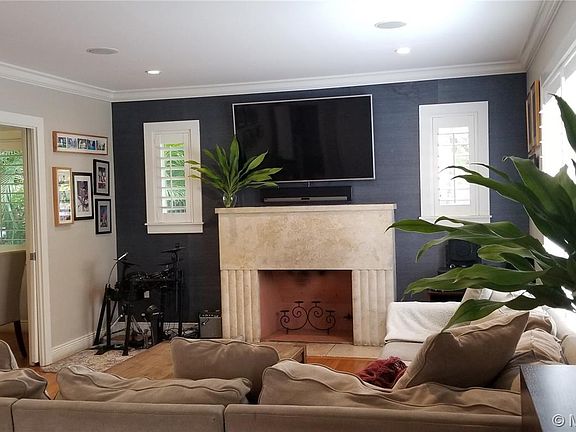 Living Room, Entrance of Dinning/Kitchen Area