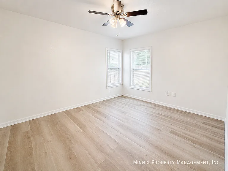 3417 Avenue S #B — Photo 15