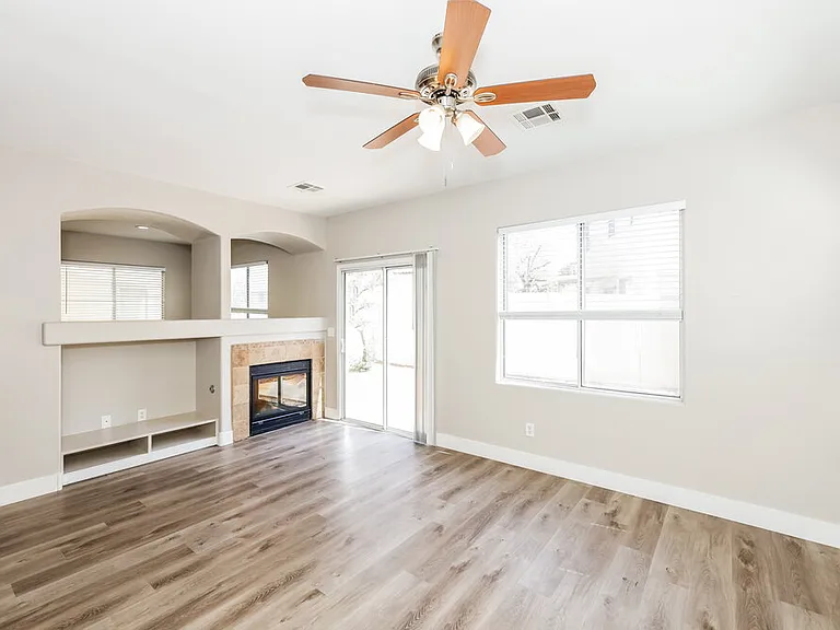 892 Shining Rose Pl — Photo 5