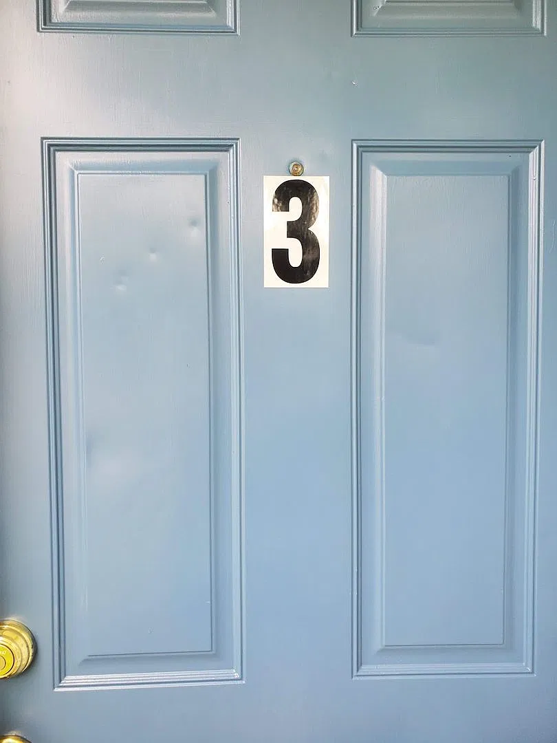 Absolutely Adorable two bedroom is move in ready! — Photo 3