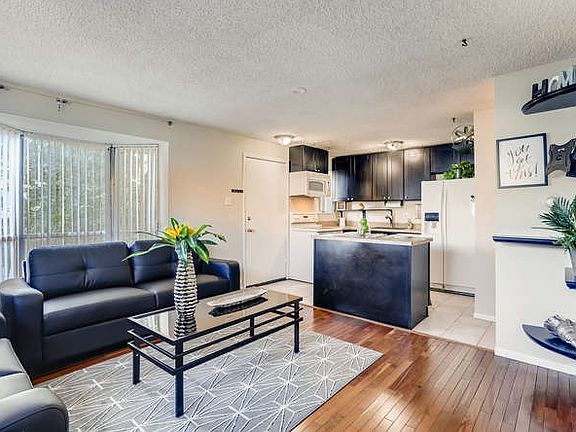 5th image of 1355 Gaylord St APT 4