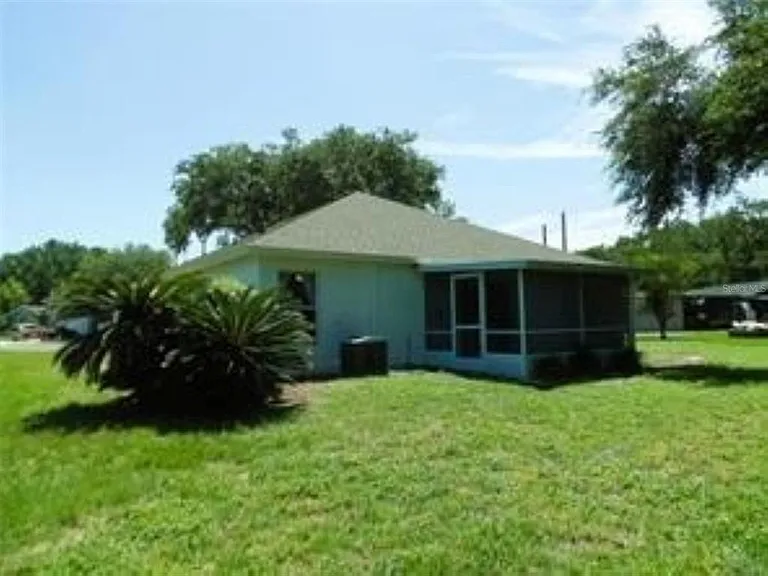 1802 Durkee Pl — Photo 3