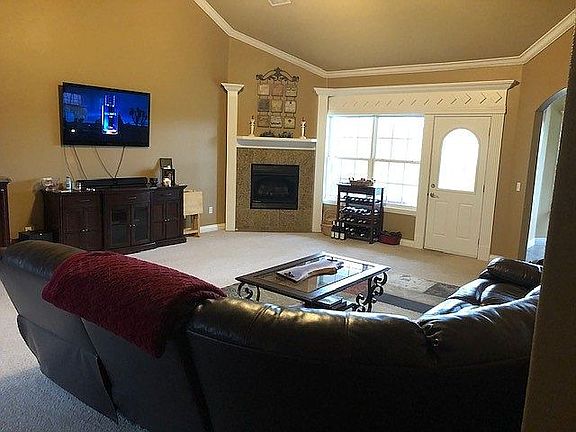 3rd image of 705 Maci Ct