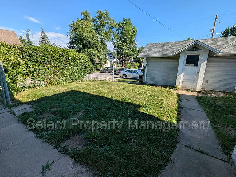 430 W State Blvd — Photo 26