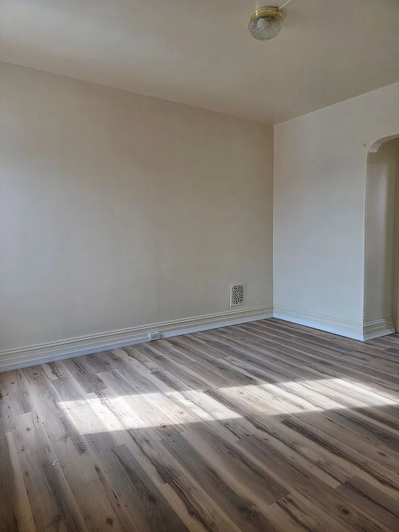 654 Chestnut Street — Photo 4
