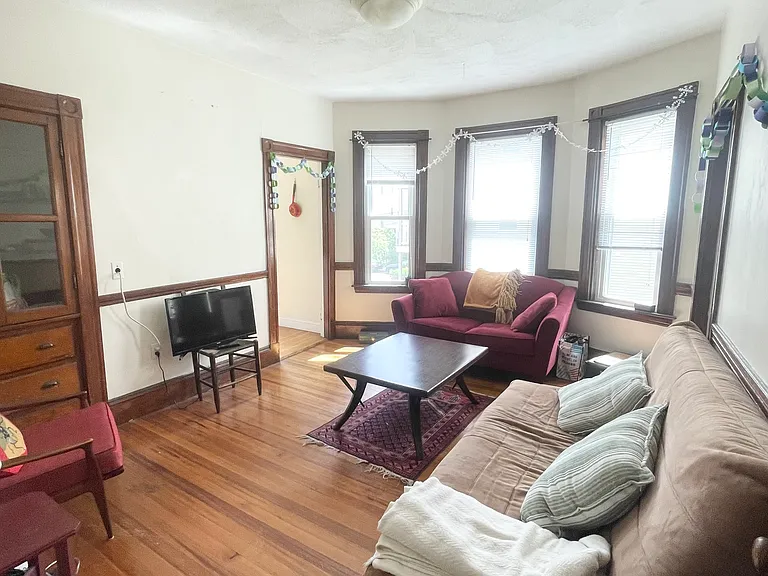 83 Beacon St #2 — Photo 12