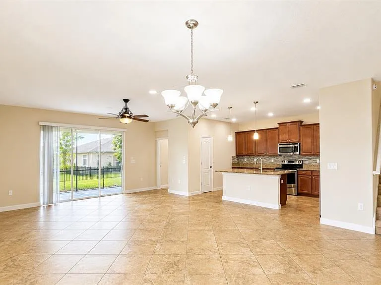 5230 Cortland Dr — Photo 6