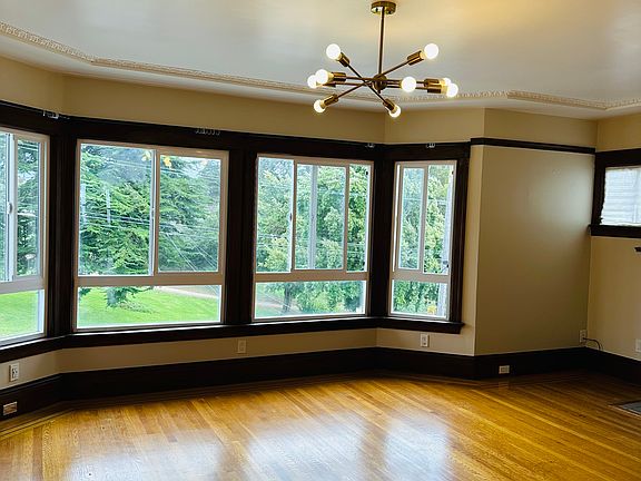 3rd image of 2329 24th Ave #1