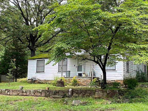 4th image of 5904 Macarthur Dr