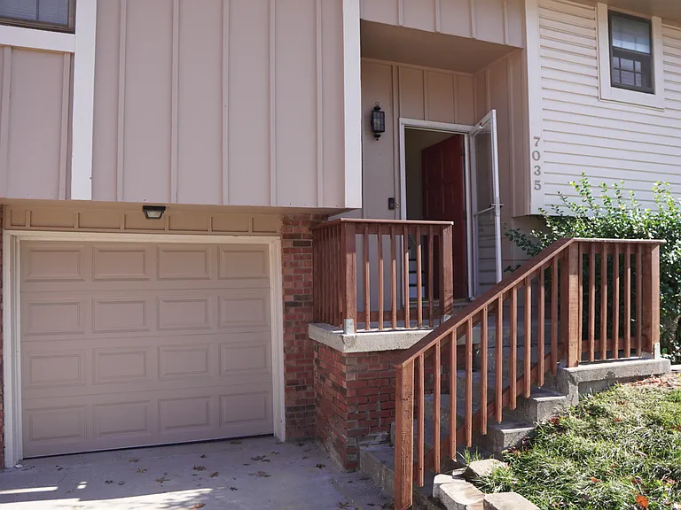 7035 N Holmes St #7035 — Photo 1