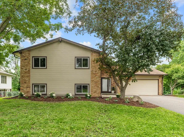 6589 E Fish Lake Rd, Maple Grove, MN 55369