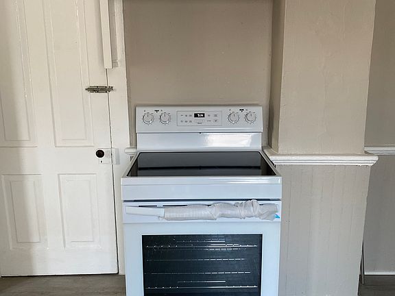4th image of 302-304 13th Ave #302