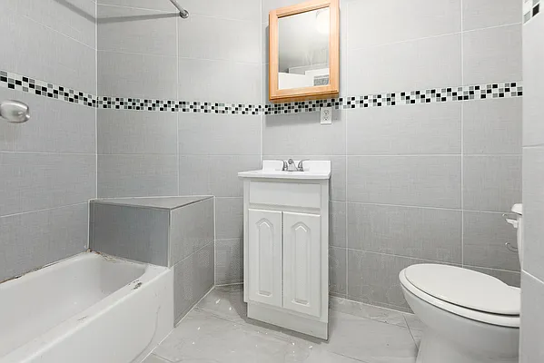 Rented by The Syper Group | media 4