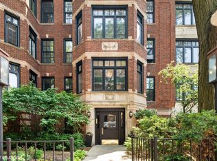521 W Roscoe St #3, Chicago, IL 60657