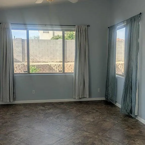 5554 W Carriage Dr — Photo 23