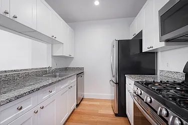 Rented by LL Real Estate Services