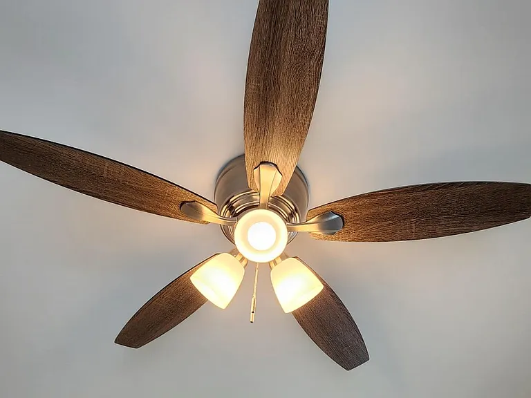 Ceiling fans throughout