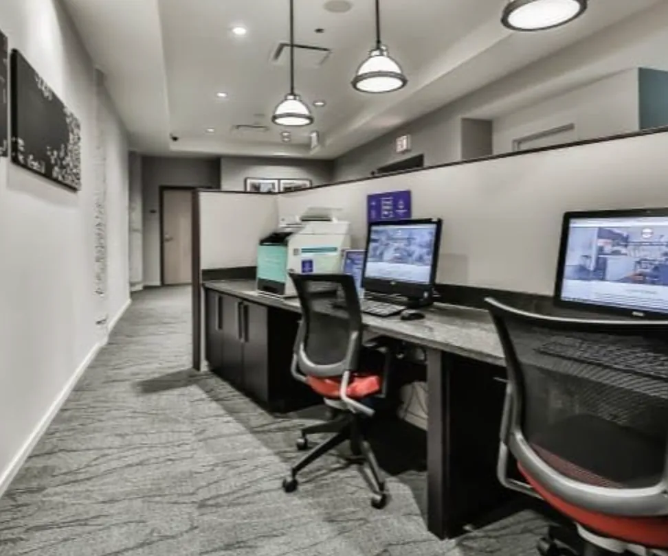 1 bed, 695 sqft, $3,023 — Photo 3