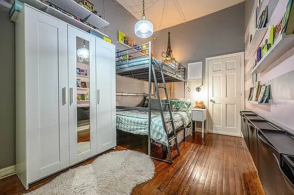 Rented by Anchor Associates | media 6