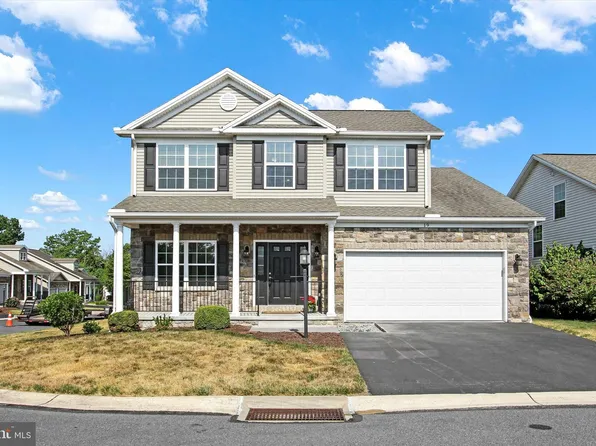 19 Winding Dr, Gettysburg, PA 17325