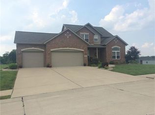 13 Jacobs Field Ct, Bethalto, IL 62010