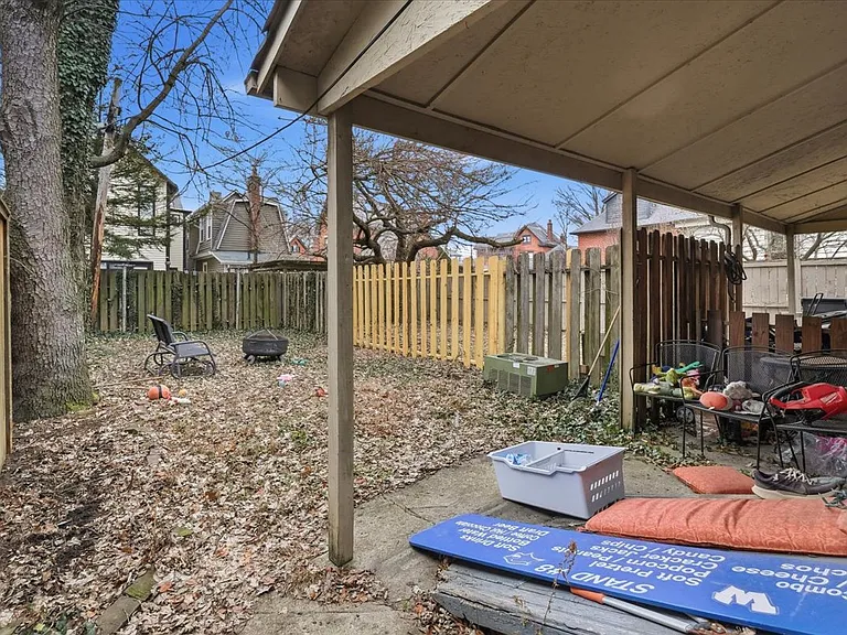 729 Jaeger St — Photo 11