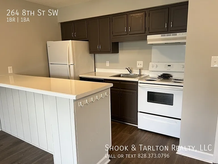264 8th St SW — Photo 7