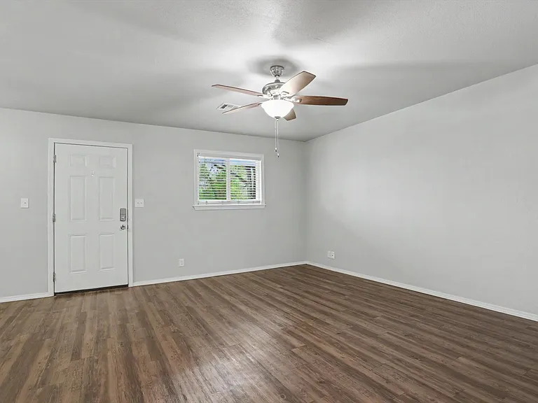 15351 W Highway 66 Hwy #E — Photo 5