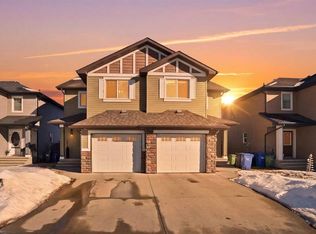 14 S Van Slyke Way, Red Deer, AB T4R0N4