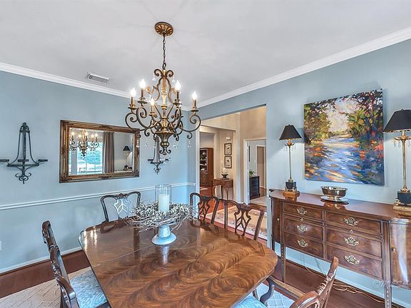 5th image of 1422 Pecan Crossing Dr