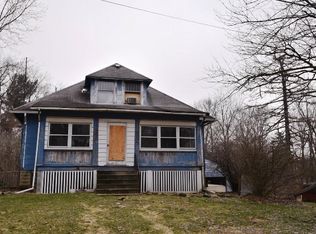 558 Gillmer Rd, Leavittsburg, OH 44430