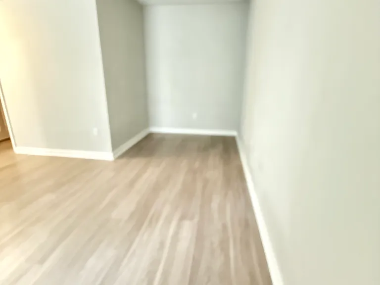 Alcove extra space in the Primary Bedroom