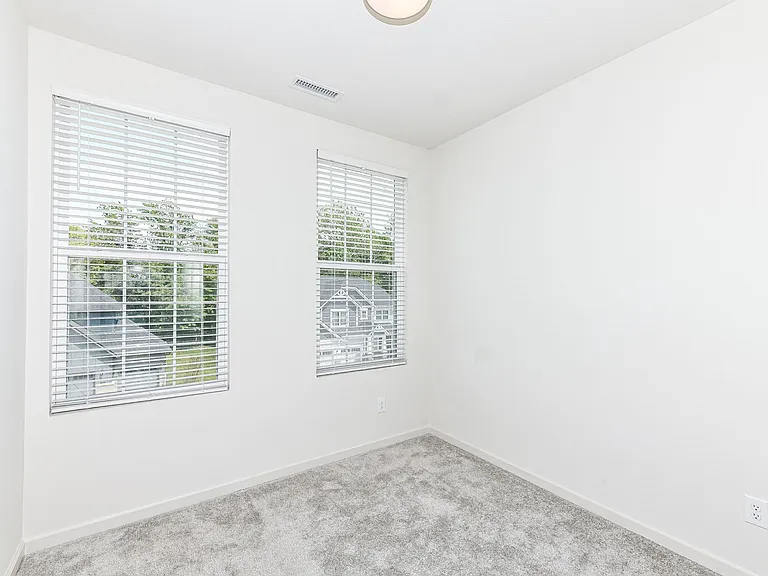 14567 Brecon Ln — Photo 29