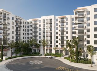2555 NE 181st St #117, North Miami Beach, FL 33160